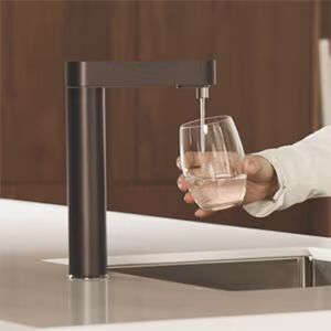 LG Undersink Faucet - Modern Kitchen Design